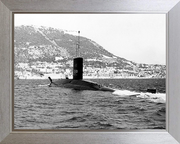 HMS Dreadnought S101 Royal Navy Valiant class Submarine Photo Print or Framed Print - Hampshire Prints