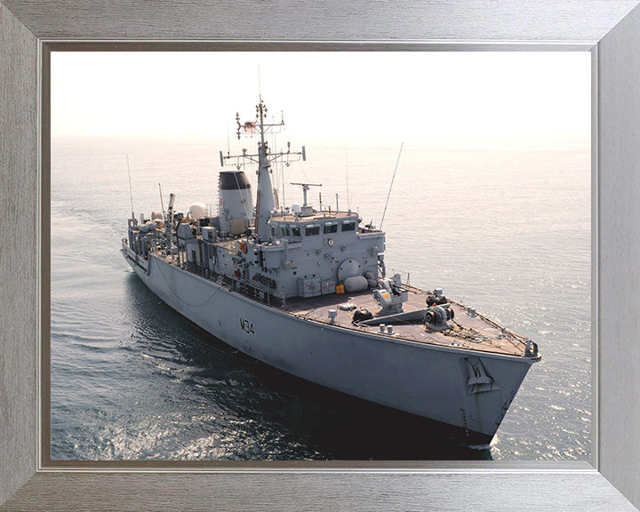 HMS Middleton M34 Royal Navy Hunt class mine countermeasures vessel Photo Print or Framed Print - Hampshire Prints