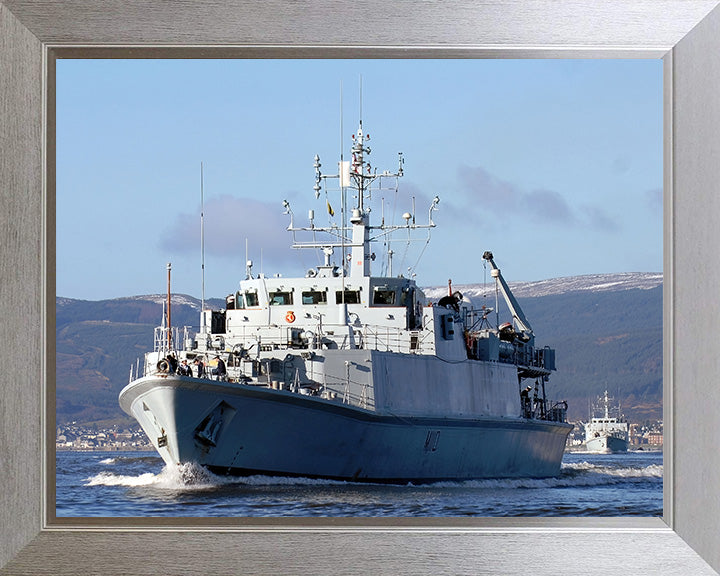 HMS Ramsey M110 | Photo Print | Framed Print | Sandown Class | Minehunter | Royal Navy - Hampshire Prints