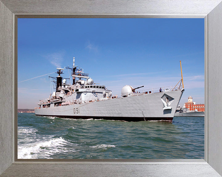 HMS Nottingham D91 Royal Navy Type 42 destroyer Photo Print or Framed Print - Hampshire Prints