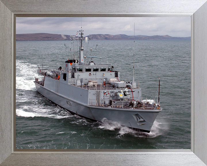 HMS Grimsby M108 Royal Navy Sandown class minehunter Photo Print or Framed Print - Hampshire Prints