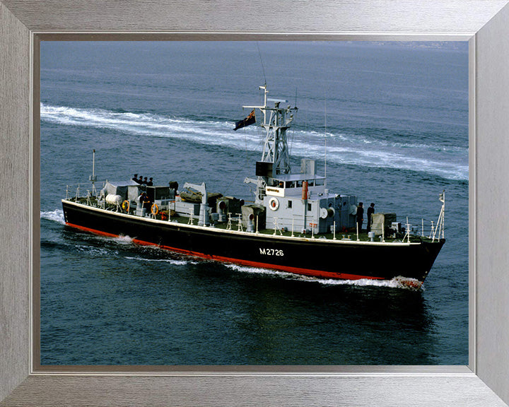 HMS Shipham M2726 Royal Navy Ham class minesweeper Photo Print or Framed Print - Hampshire Prints