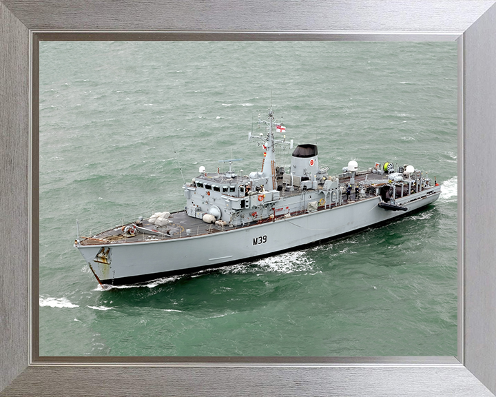 HMS Hurworth M39 Royal Navy Hunt class mine countermeasures vessel Photo Print or Framed Print - Hampshire Prints