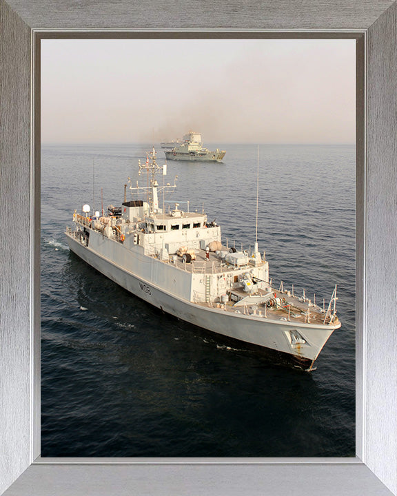 HMS Grimsby M108 Royal Navy Sandown class minehunter Photo Print or Framed Print - Hampshire Prints