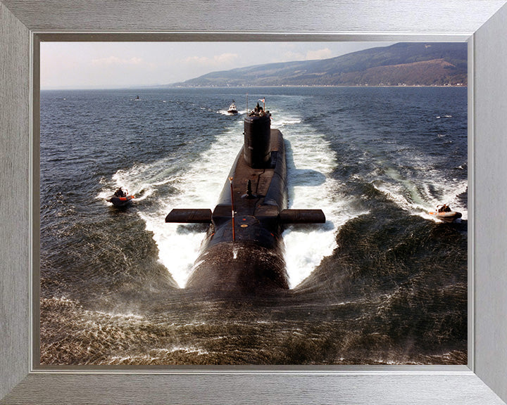 HMS Repulse S23 Submarine | Photo Print | Framed Print | Resolution Class | Royal Navy - Hampshire Prints