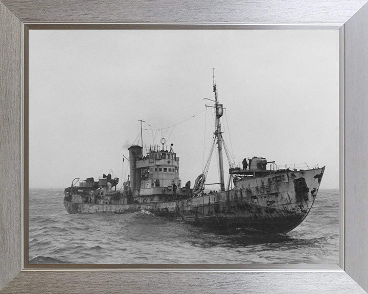 HMS Northern Pride FY105 Royal Navy Fish class anti submarine warfare trawler Photo Print or Framed Print - Hampshire Prints