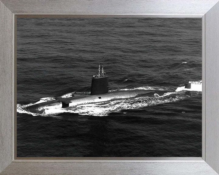 HMS Valiant S102 Submarine | Photo Print | Framed Print | Valiant Class | Royal Navy - Hampshire Prints