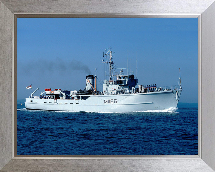 HMS Nurton M1166 Royal Navy Ton Class Minesweeper Photo Print or Framed Print - Hampshire Prints