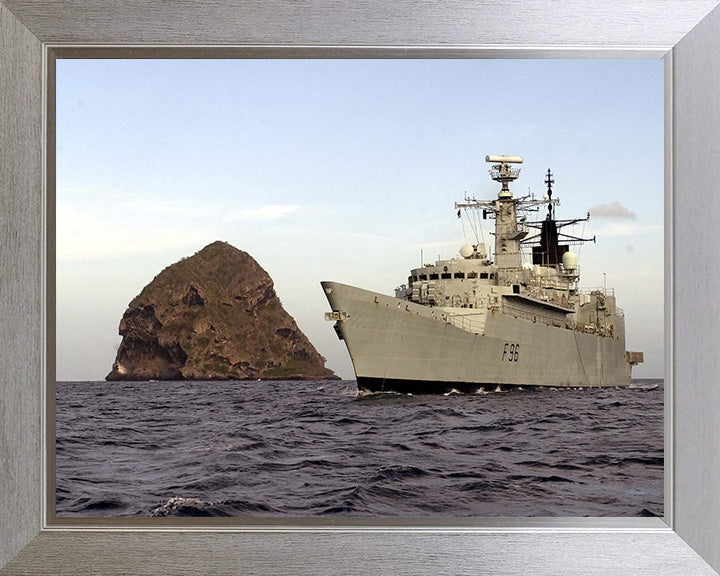 HMS Sheffield F96 | Photo Print | Framed Print | Poster | Type 22 | Frigate | Royal Navy - Hampshire Prints