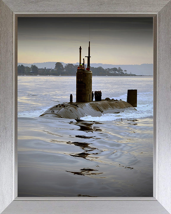 HMS Triumph S93 Submarine | Photo Print | Framed Print | Trafalgar Class | Royal Navy - Hampshire Prints