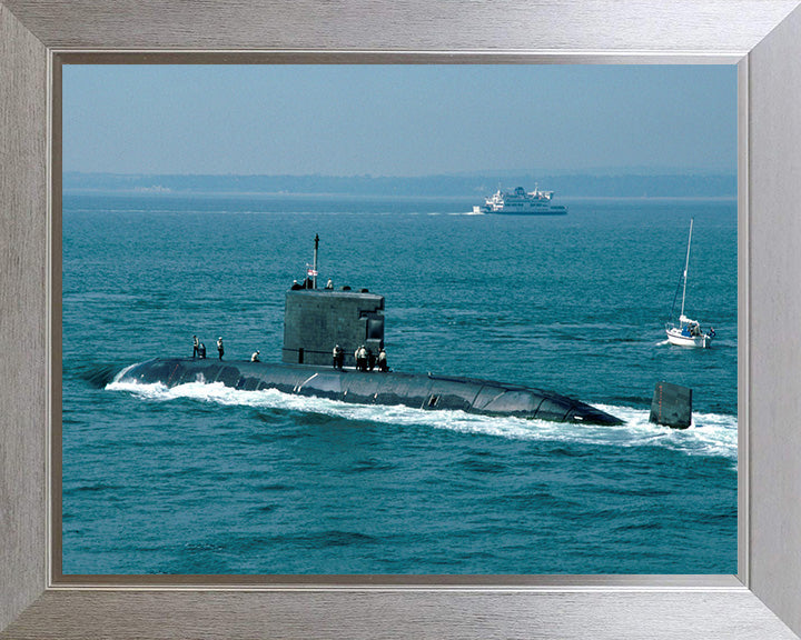 HMS Ursula S42 Royal Navy Victoria class Submarine Photo Print or Framed Print - Hampshire Prints