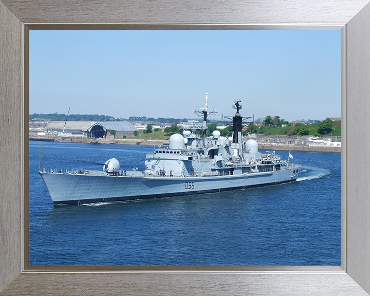 HMS Gloucester D96 Royal Navy Type 42 destroyer Photo Print or Framed Print - Hampshire Prints