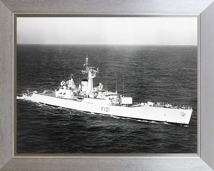 HMS Yarmouth F101 Royal Navy Rothesay class frigate Photo Print or Framed Print - Hampshire Prints