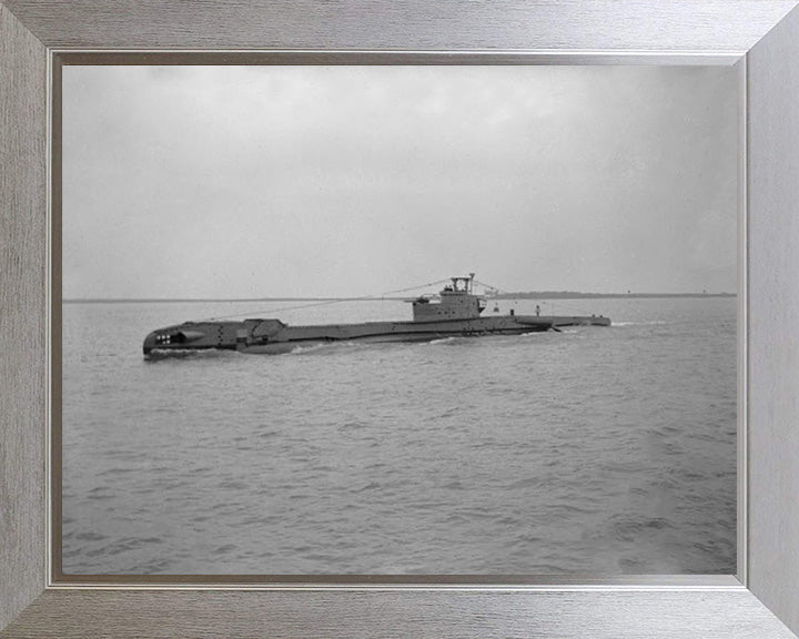 HMS Trump P333 Royal Navy T class Submarine Photo Print or Framed Print - Hampshire Prints