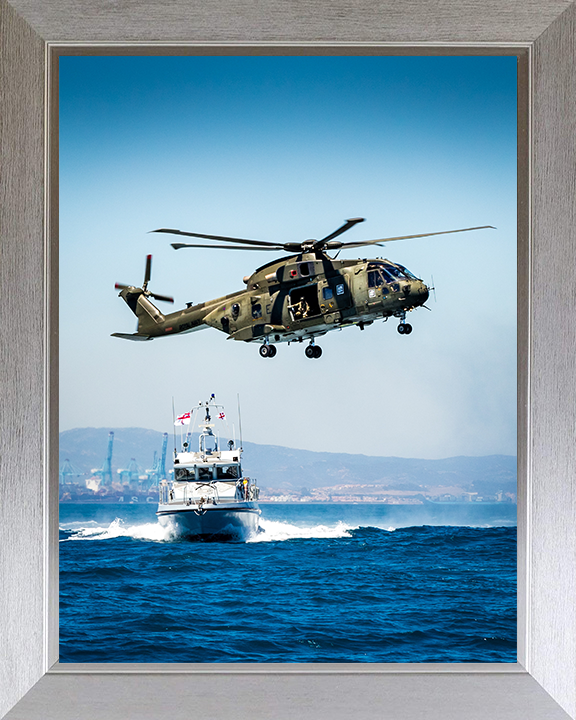 HMS Scimitar P284 | Photo Print | Framed Print | Scimitar Class | Fast Patrol Vessel | Royal Navy