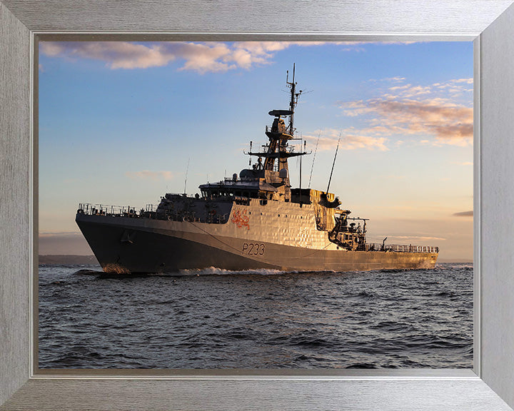 HMS Tamar P233 Royal Navy River class offshore patrol vessel Photo Print or Framed Print - Hampshire Prints