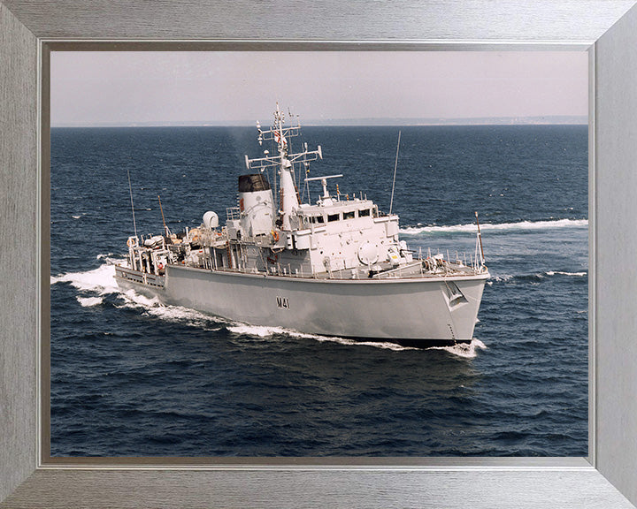 HMS Quorn M41 Royal Navy Hunt class mine countermeasures vessel Photo Print or Framed Print - Hampshire Prints