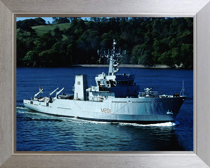 HMS Orwell M2011 Royal Navy River class minesweeper Photo Print or Framed Print - Hampshire Prints