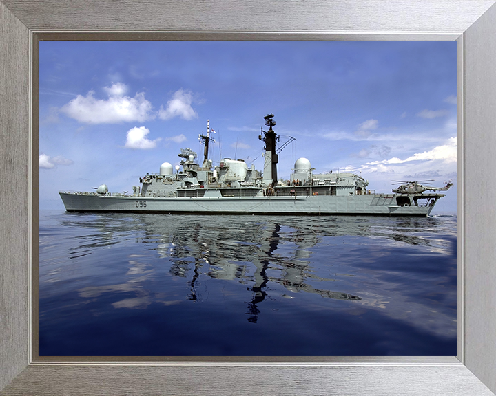 HMS Gloucester D96 Royal Navy Type 42 destroyer Photo Print or Framed Print - Hampshire Prints