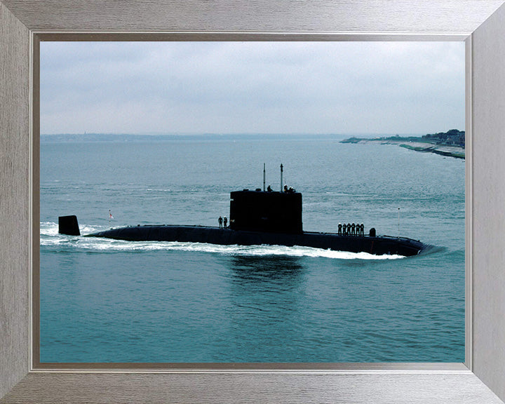 HMS Ursula S42 Royal Navy Victoria class Submarine Photo Print or Framed Print - Hampshire Prints