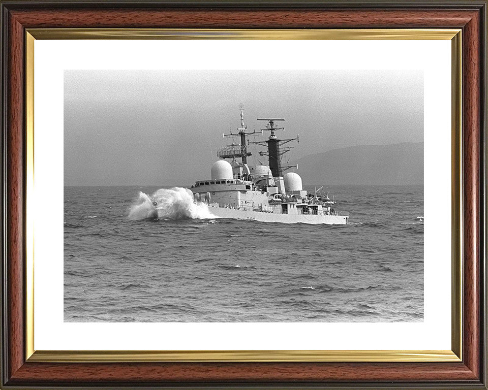 HMS Liverpool D92 Royal Navy Type 42 destroyer Photo Print or Framed Print - Hampshire Prints