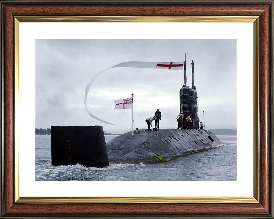 HMS Splendid S106 Royal Navy Swiftsure class Submarine Photo Print or Framed Print - Hampshire Prints