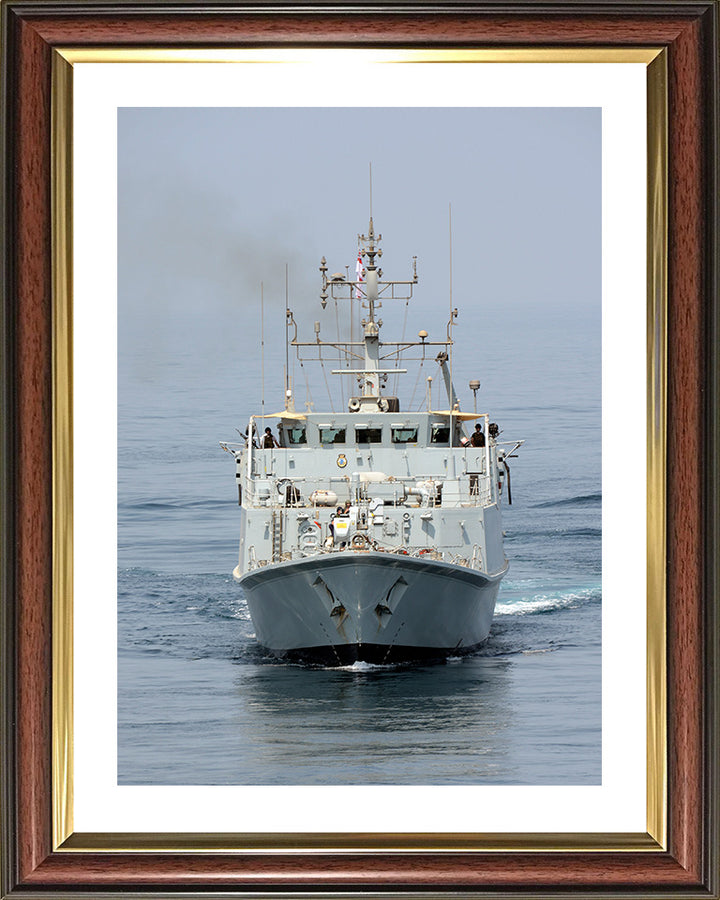 HMS Shoreham M112 Royal Navy Sandown class minehunter Photo Print or Framed Print - Hampshire Prints