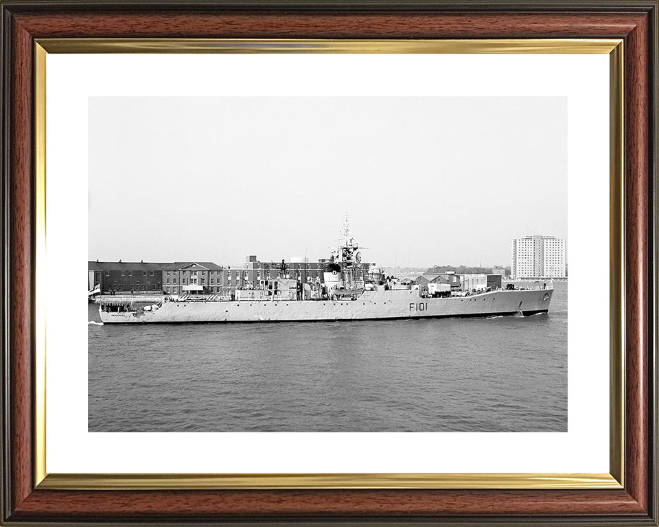 HMS Yarmouth F101 Royal Navy Rothesay class frigate Photo Print or Framed Print - Hampshire Prints