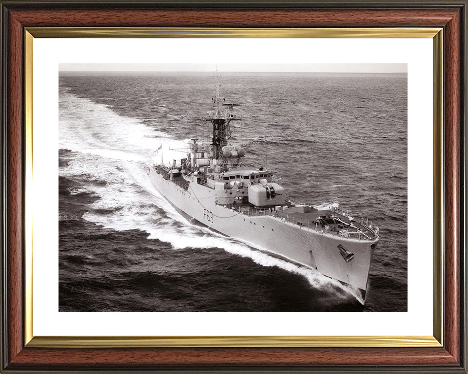 HMS Scarborough F63 Royal Navy Whitby class frigate Photo Print or Framed Print - Hampshire Prints