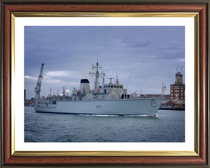 HMS Hurworth M39 Royal Navy Hunt class mine countermeasures vessel Photo Print or Framed Print - Hampshire Prints