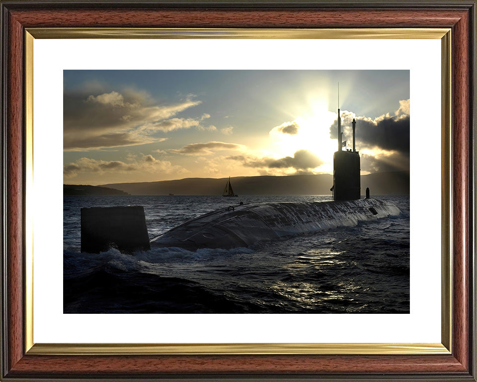 HMS Sceptre S104 Submarine | Photo Print | Framed Print | Swiftsure Class | Royal Navy - Hampshire Prints