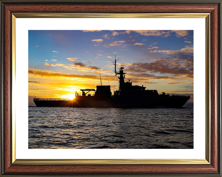 HMS Tamar P233 | Photo Print | Framed Print | River Class | Patrol Vessel | Royal Navy - Hampshire Prints