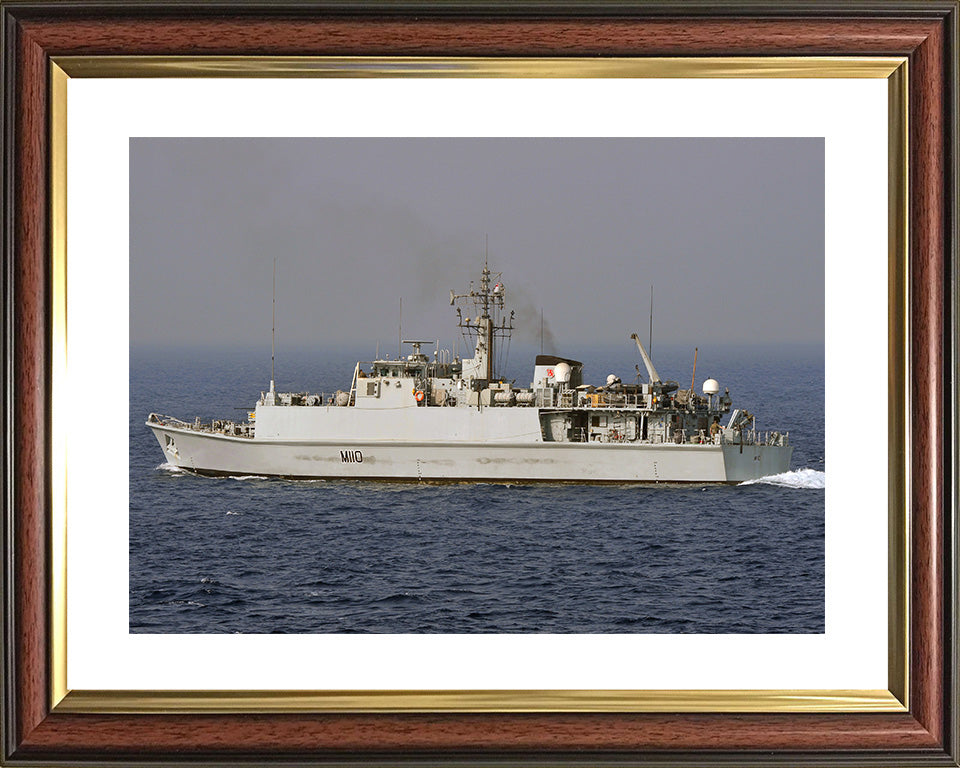 HMS Ramsey M110 Royal Navy Sandown class minehunter Photo Print or Framed Print - Hampshire Prints