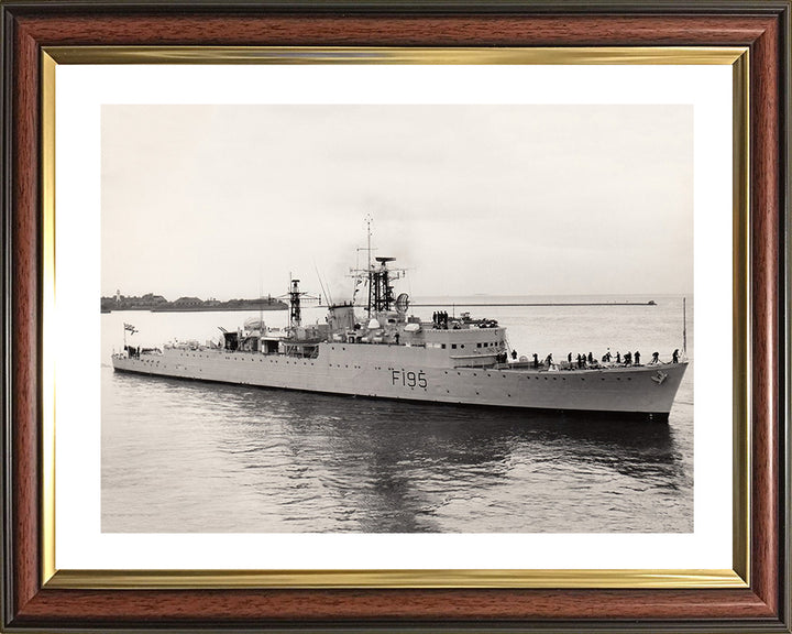 HMS Roebuck F195 (H95) | Photo Print | Framed Print | R Class | Destroyer | Royal Navy - Hampshire Prints