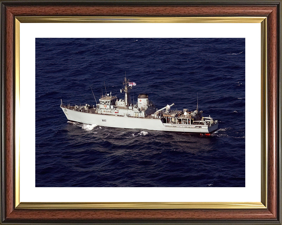 HMS Quorn M41 | Photo Print | Framed Print | Hunt Class | Mine Warfare Vessel | Royal Navy - Hampshire Prints