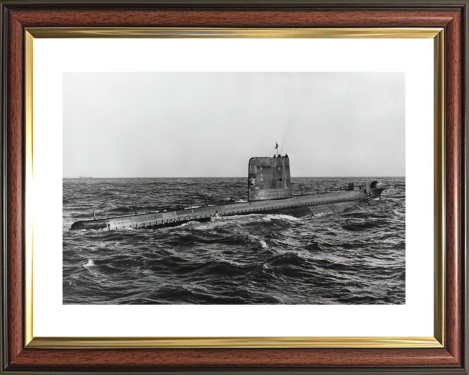 HMS Oracle S16 Royal Navy Oberon class Submarine Photo Print or Framed Print - Hampshire Prints