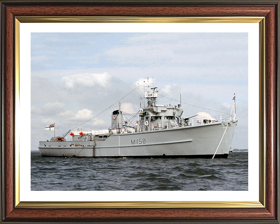 HMS Laleston M1158 Royal Navy Ton Class Minesweeper Photo Print or Framed Print - Hampshire Prints