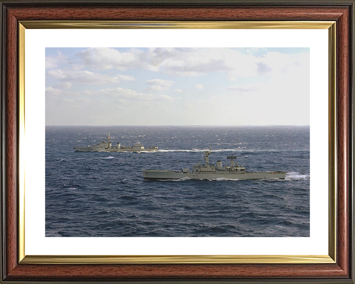 HMS Scylla F71 | Photo Print | Framed Print | Leander Class | Frigate | Royal Navy - Hampshire Prints