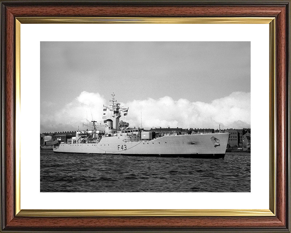 HMS Torquay F43 Royal Navy Whitby Class Frigate Photo Print or Framed Print - Hampshire Prints