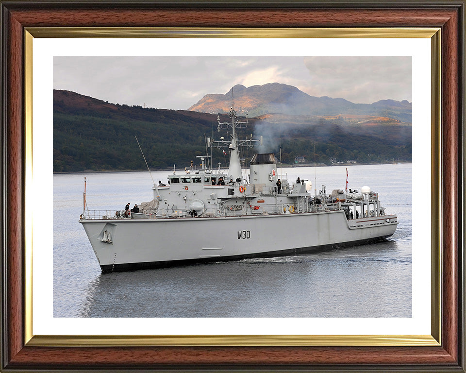 HMS Ledbury M30 | Photo Print | Framed Print | Hunt Class | Minesweeper | Royal Navy - Hampshire Prints