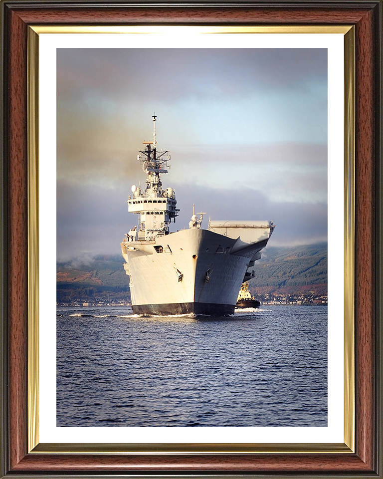 HMS Illustrious R06 | Photo Print | Framed Print | Invincible Class | Aircraft Carrier | Royal Navy - Hampshire Prints