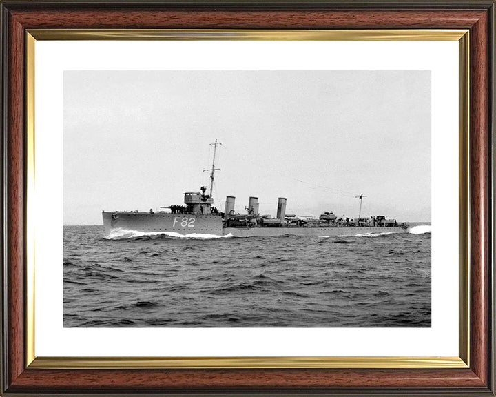 HMS Thisbe F82 Royal Navy R class destroyer Photo Print or Framed Print - Hampshire Prints