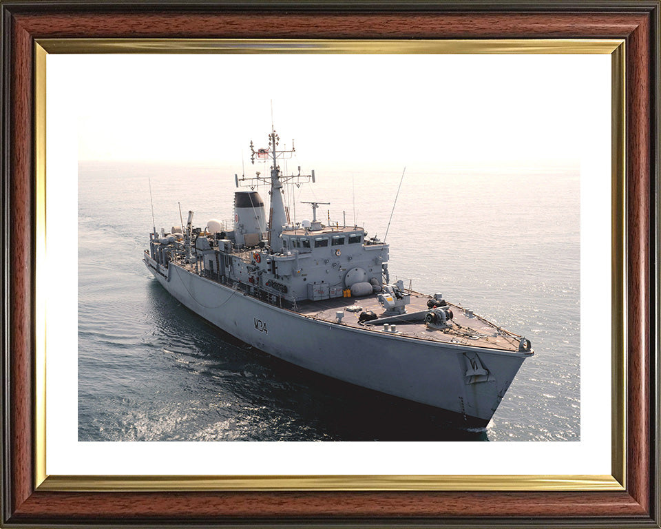 HMS Middleton M34 Royal Navy Hunt class mine countermeasures vessel Photo Print or Framed Print - Hampshire Prints