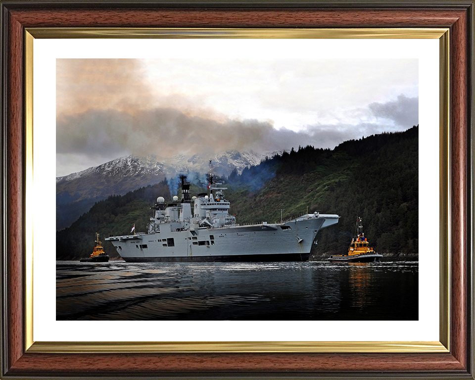 HMS Illustrious R06 | Photo Print | Framed Print | Invincible Class | Aircraft Carrier | Royal Navy - Hampshire Prints