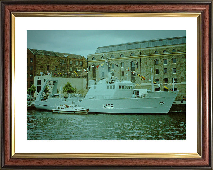 HMS Venturer M08 Royal Navy Converted minesweeper Photo Print or Framed Print - Hampshire Prints