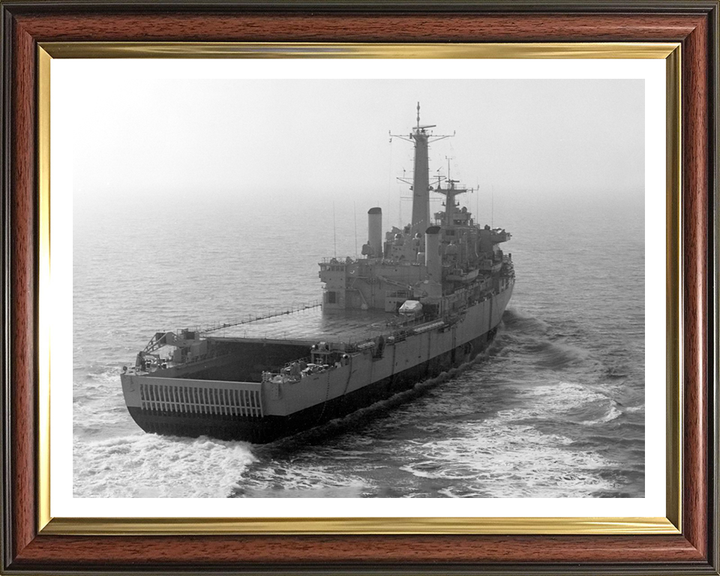 HMS Fearless L10 Royal Navy Fearless class amphibious ship Photo Print or Framed Print - Hampshire Prints