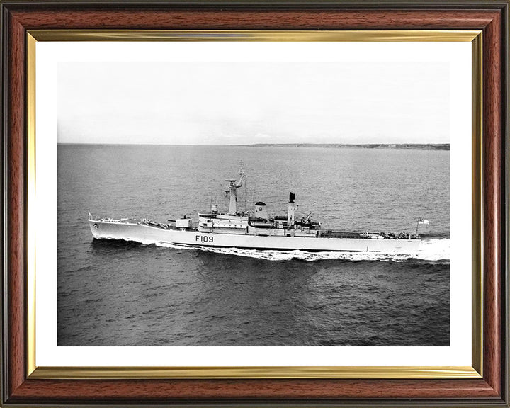 HMS Leander F109 Royal Navy Leander Class Frigate Photo Print or Framed Print - Hampshire Prints