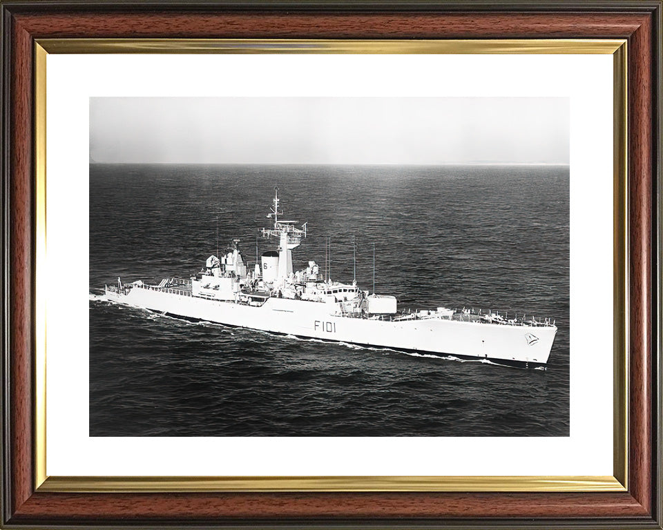 HMS Yarmouth F101 Royal Navy Rothesay class frigate Photo Print or Framed Print - Hampshire Prints