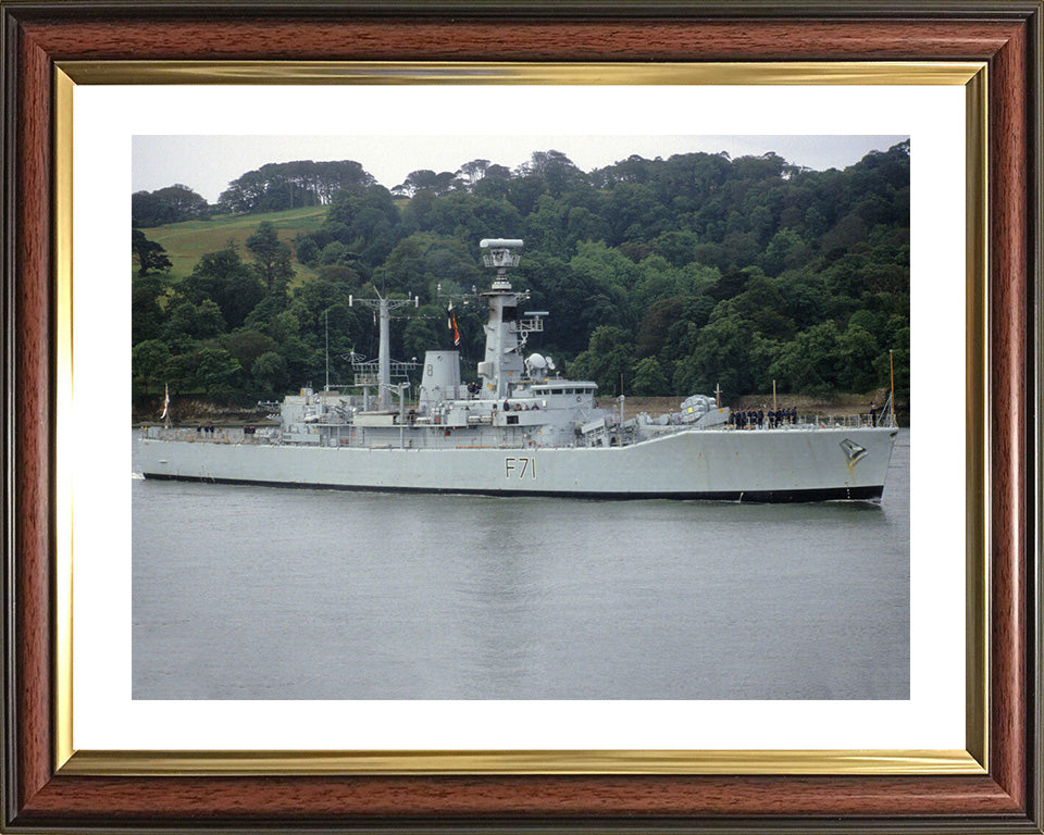 HMS Scylla F71 Royal Navy Leander Class Frigate Photo Print or Framed Print - Hampshire Prints