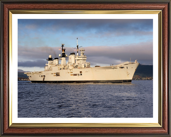 HMS Illustrious R06 | Photo Print | Framed Print | Invincible Class | Aircraft Carrier | Royal Navy - Hampshire Prints